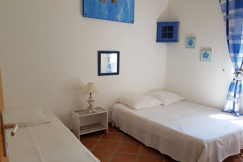 Photo of Bedroom in Montaud