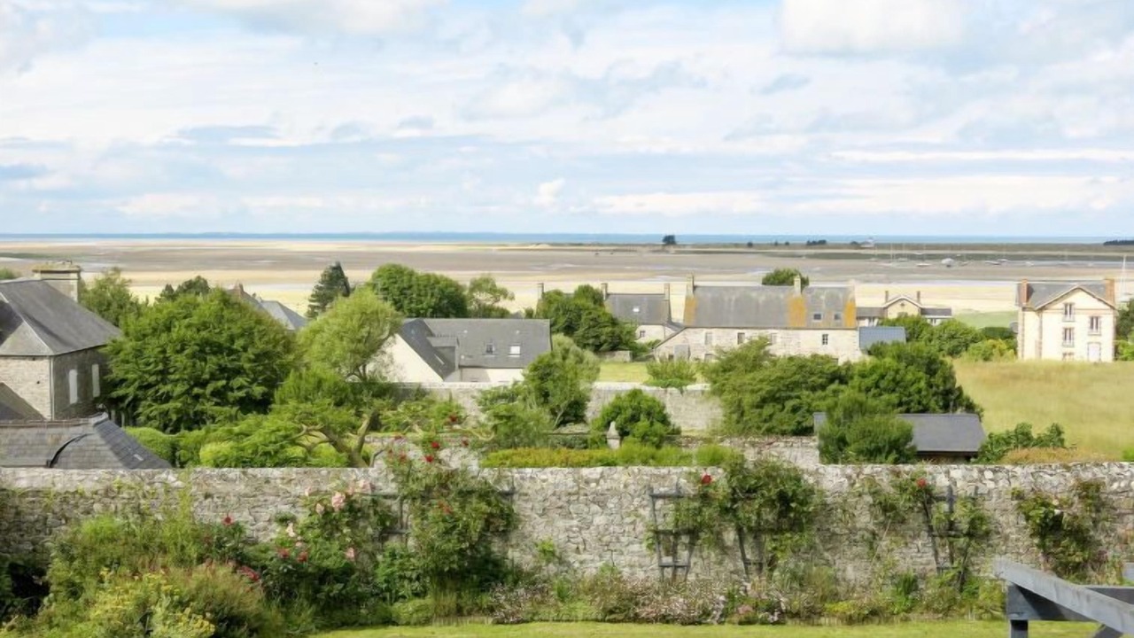 Photo of Others in Regnezville-sur-Mer