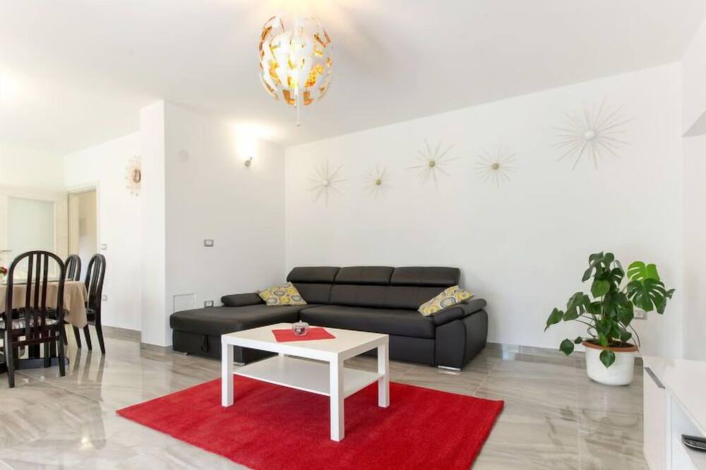 Photo of Livingroom in Brecevici