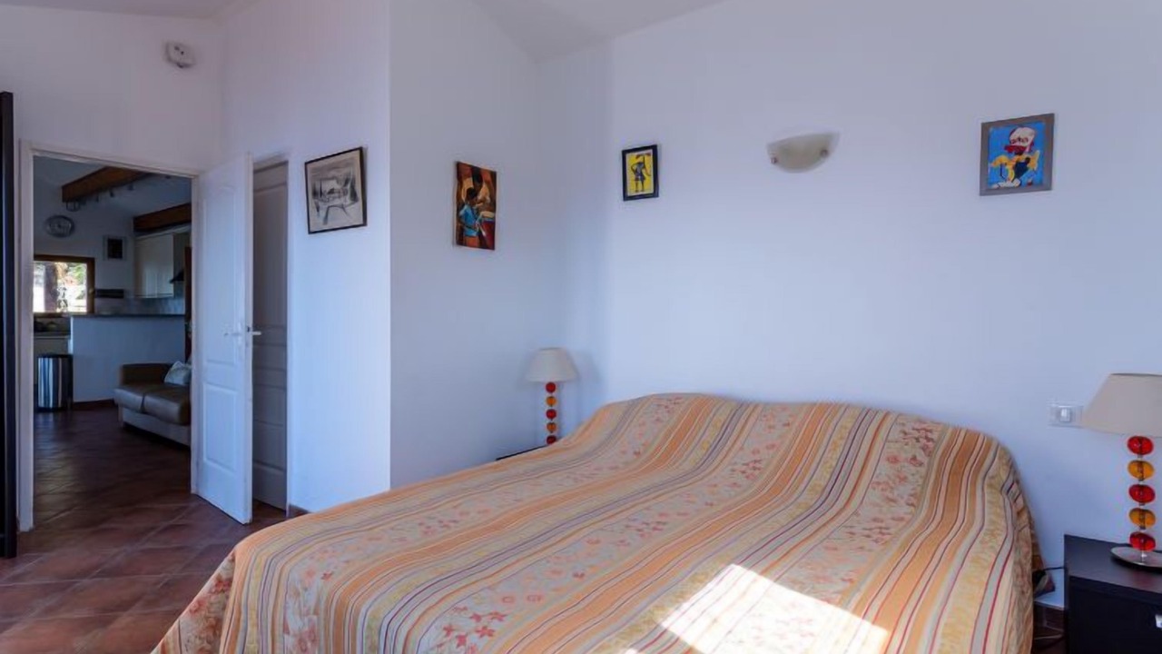 Photo of Bedroom in Canari