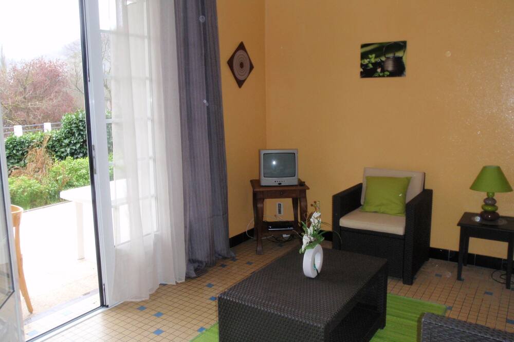 Photo of Livingroom in Ayzac-Ost