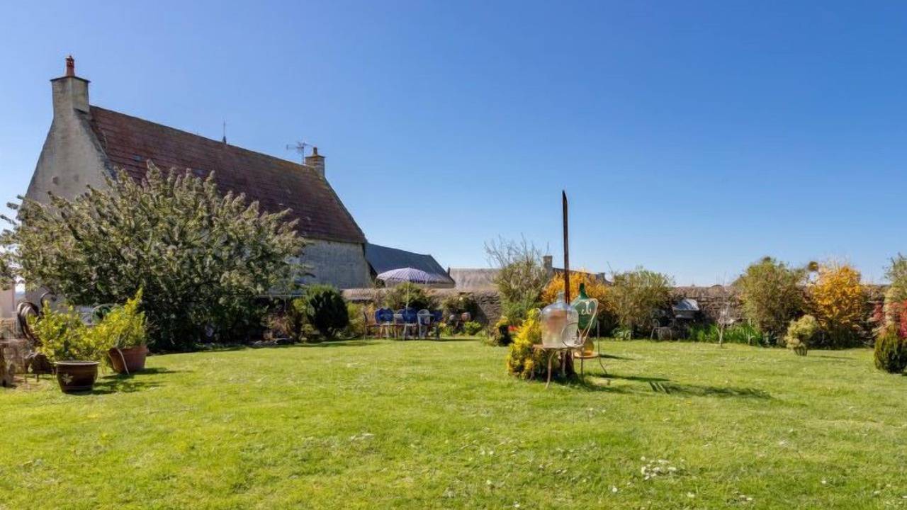 Photo of Others in Longues-sur-Mer