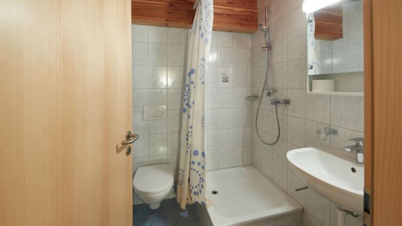 Photo of Bathroom in Vex