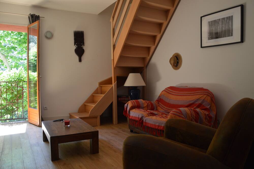 Photo of Livingroom in Pezenes-les-Mines