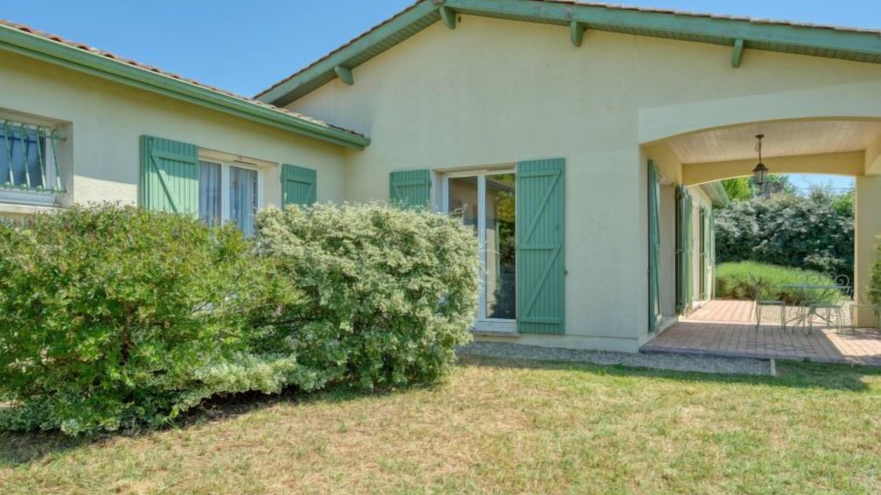 Photo of Outdoor in Saint-Germain-dEsteuil