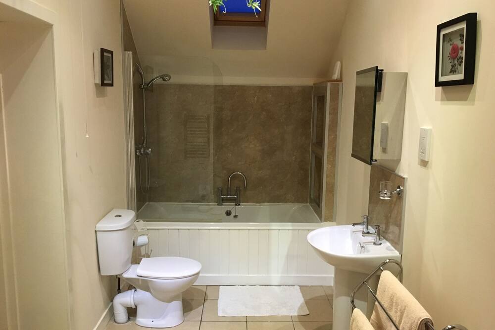 Photo of Bathroom in Brough