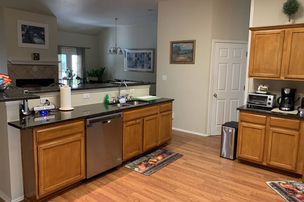 Photo of Kitchen in Parker Lane