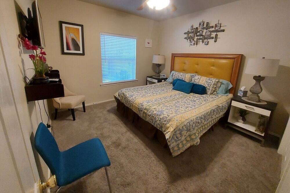 Photo of Bedroom in Parker Lane