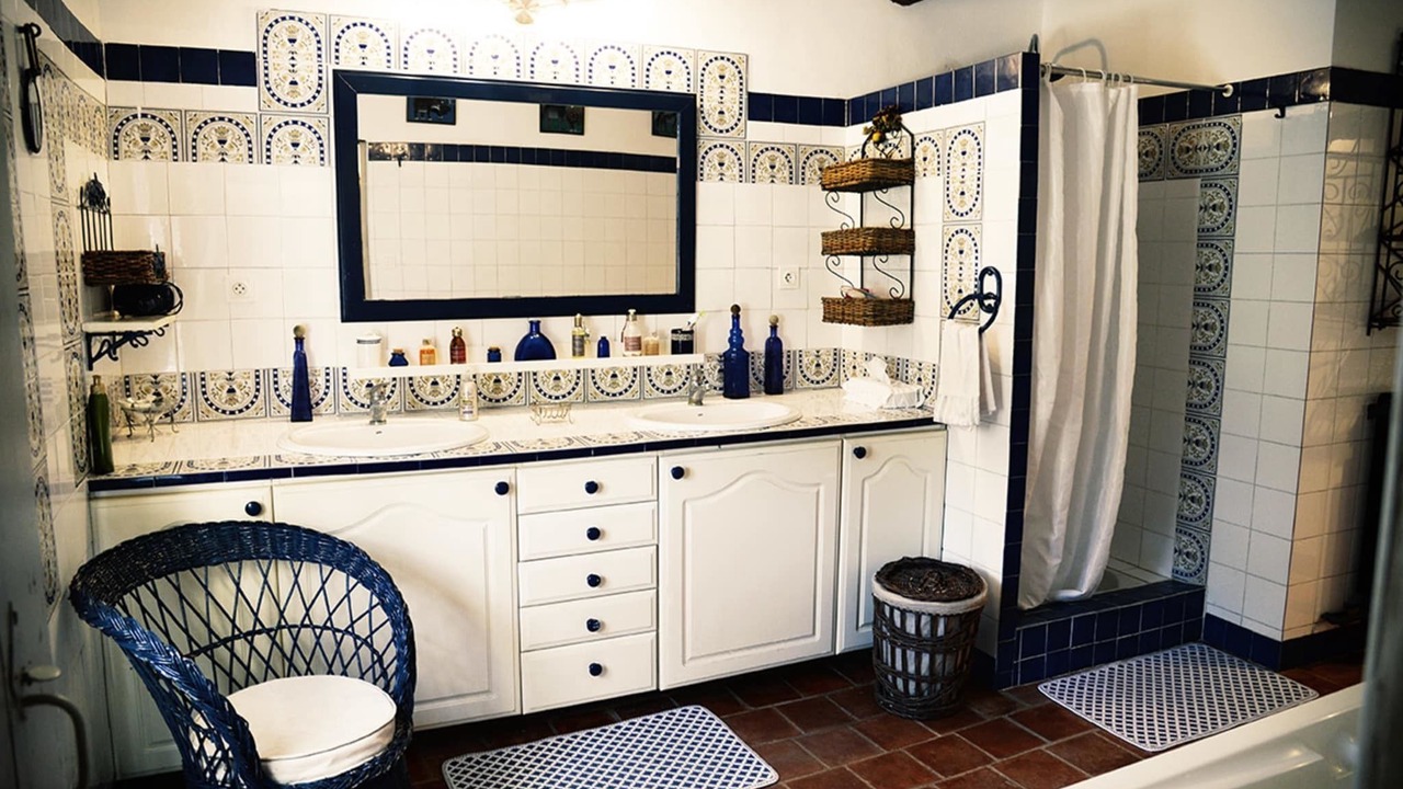 Photo of Others in Mondragon