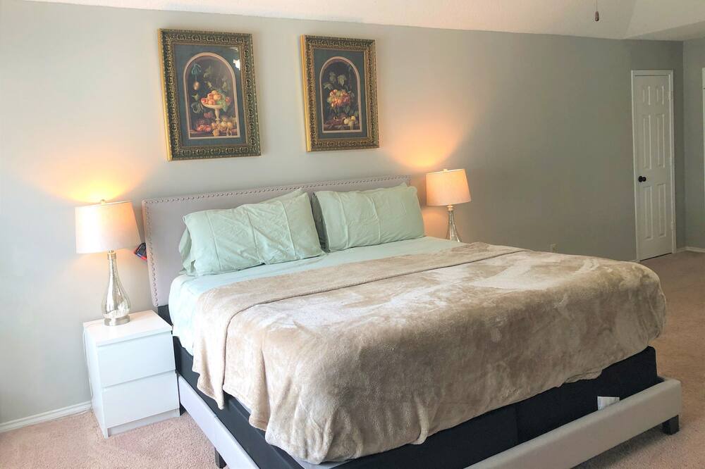 Photo of Livingroom in Garland
