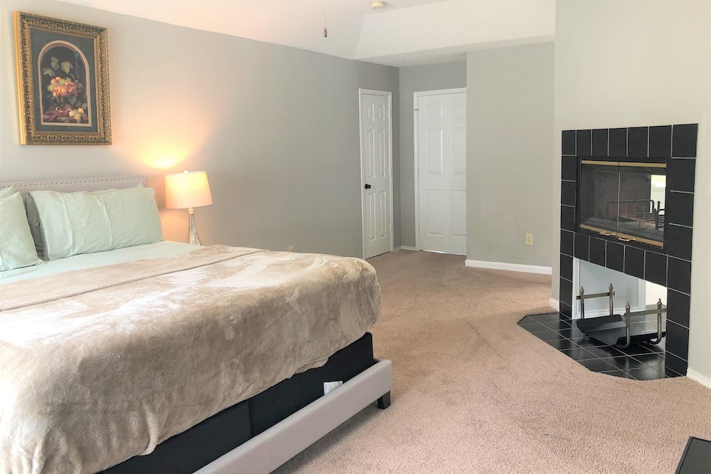 Photo of Livingroom in Garland