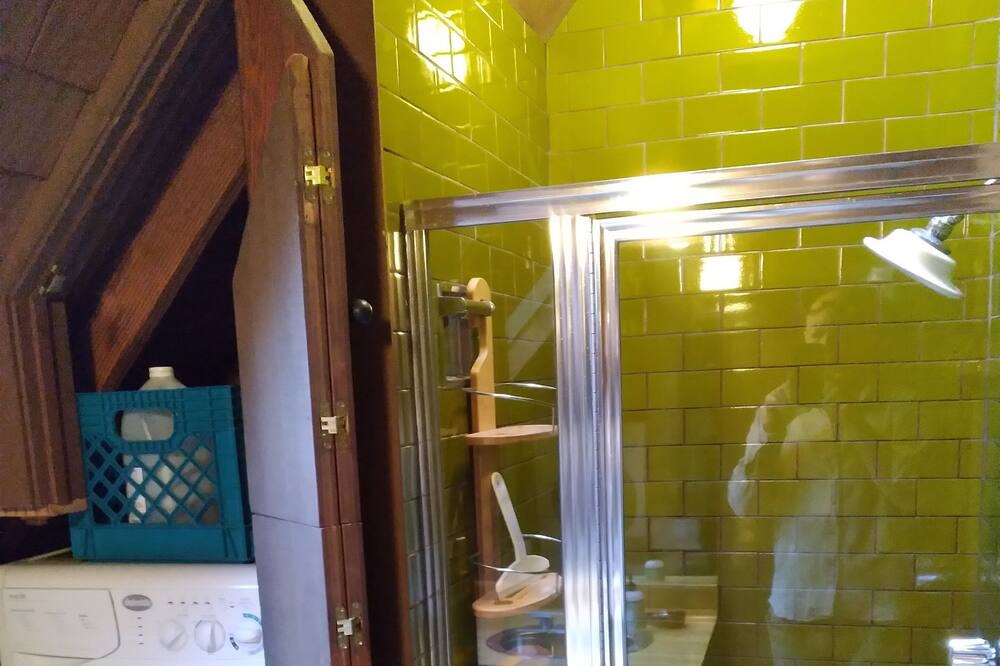 Photo of Bathroom in Duboce Triangle