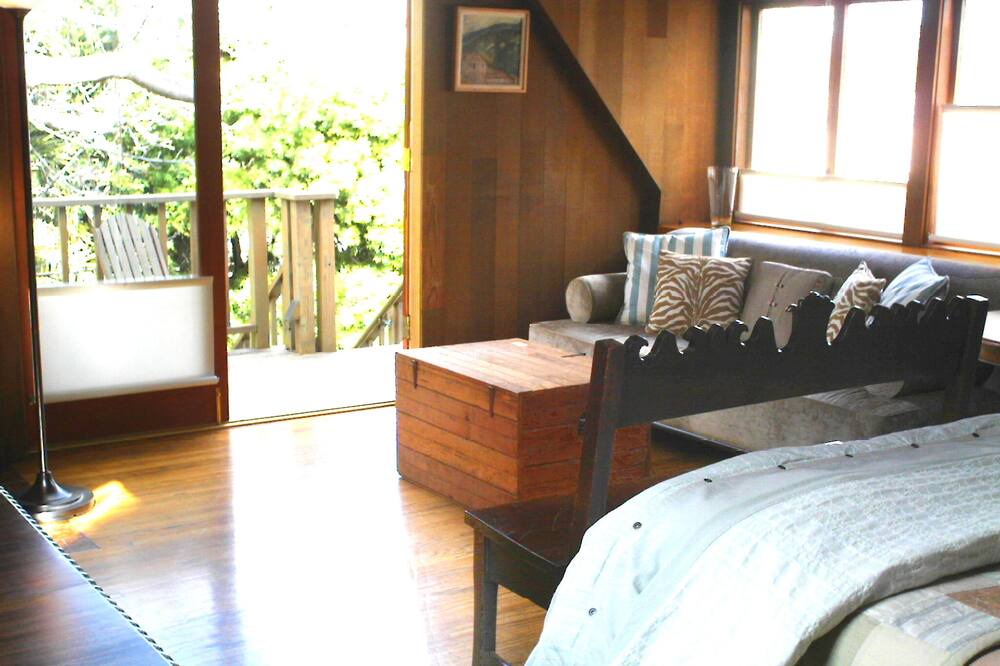 Photo of Others in Duboce Triangle