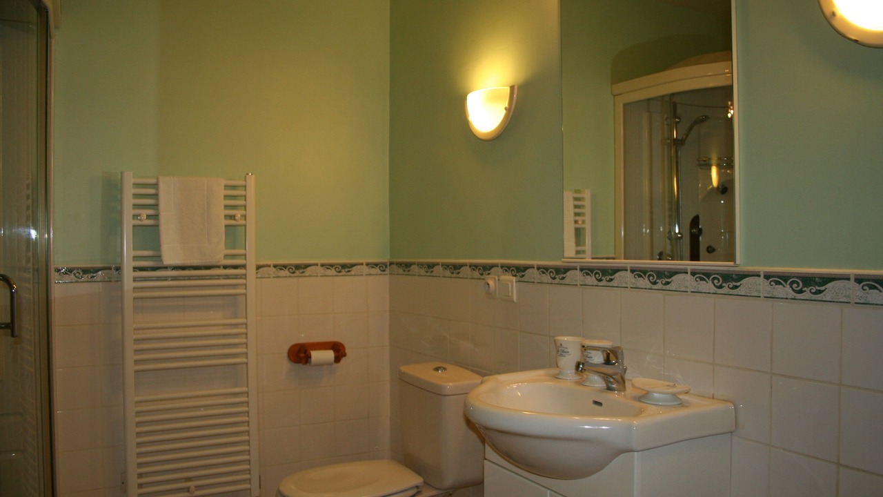Photo of Bathroom in Belvianes-et-Cavirac