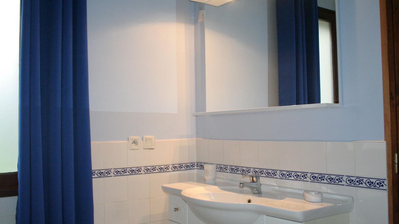 Photo of Bathroom in Belvianes-et-Cavirac
