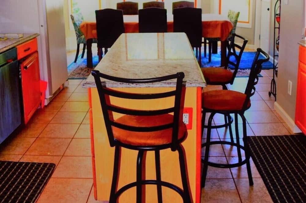 Photo of Kitchen in Bay Shore