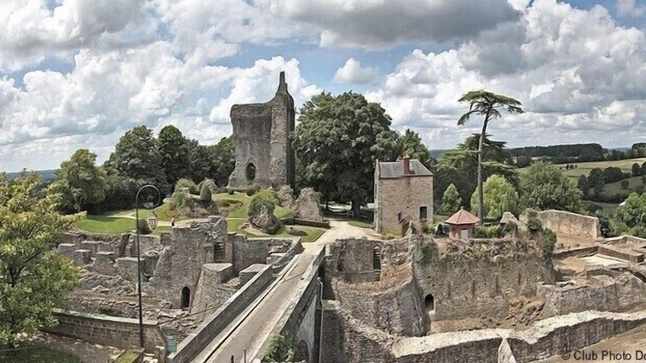 Photo of Others in Magny-le-Desert