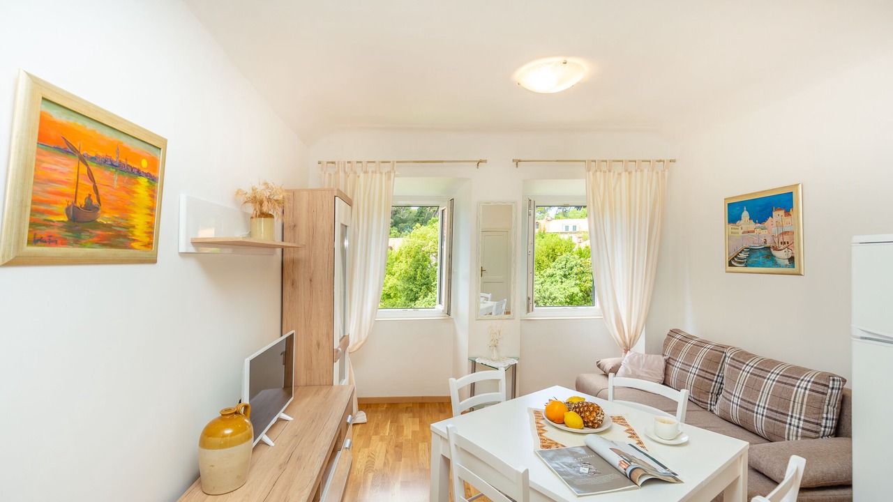 Photo of Livingroom in Pile