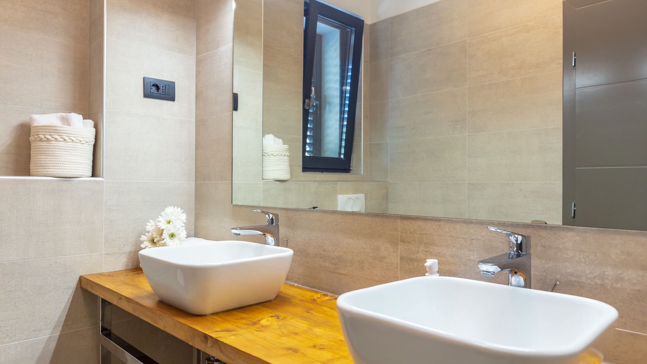 Photo of Bathroom in Pile