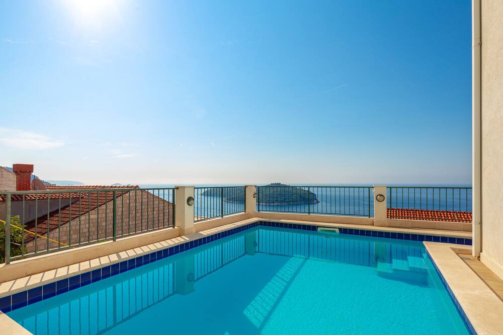 Photo of Outdoor in Ploce