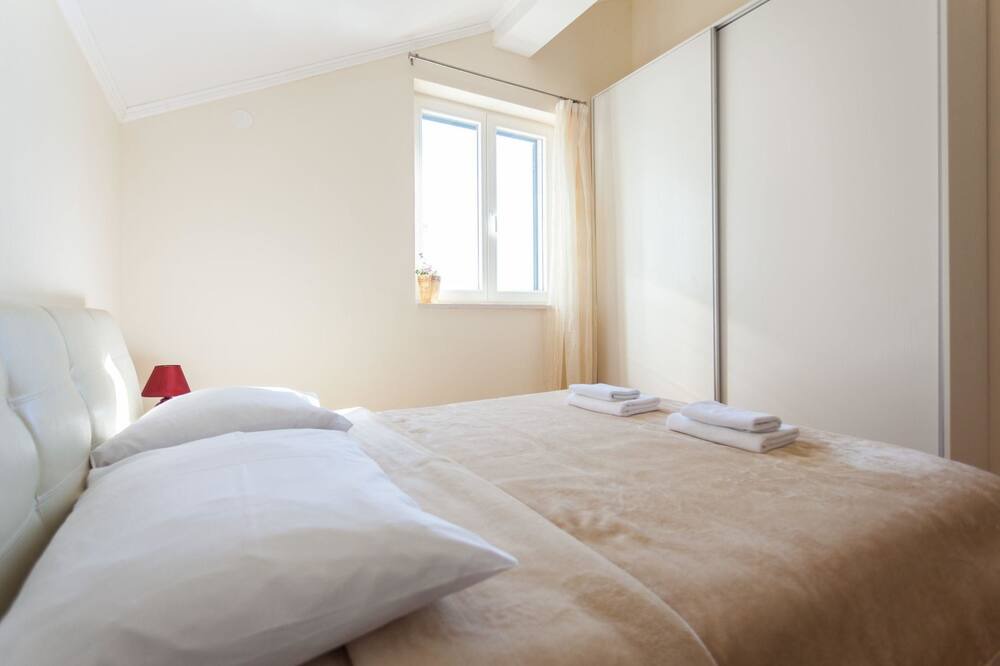 Photo of Bedroom in Ploce