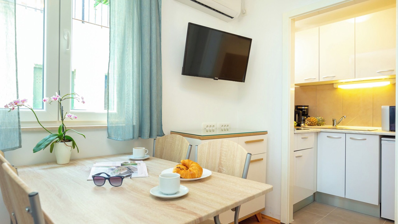 Photo of Kitchen in Pile