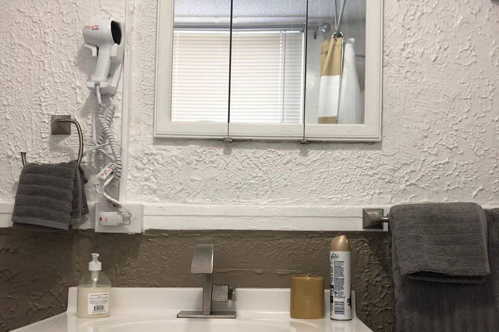 Photo of Bathroom in Parkside