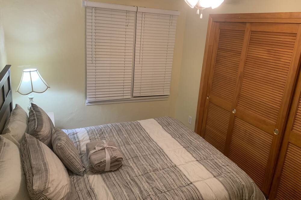 Photo of Bedroom in Albuquerque