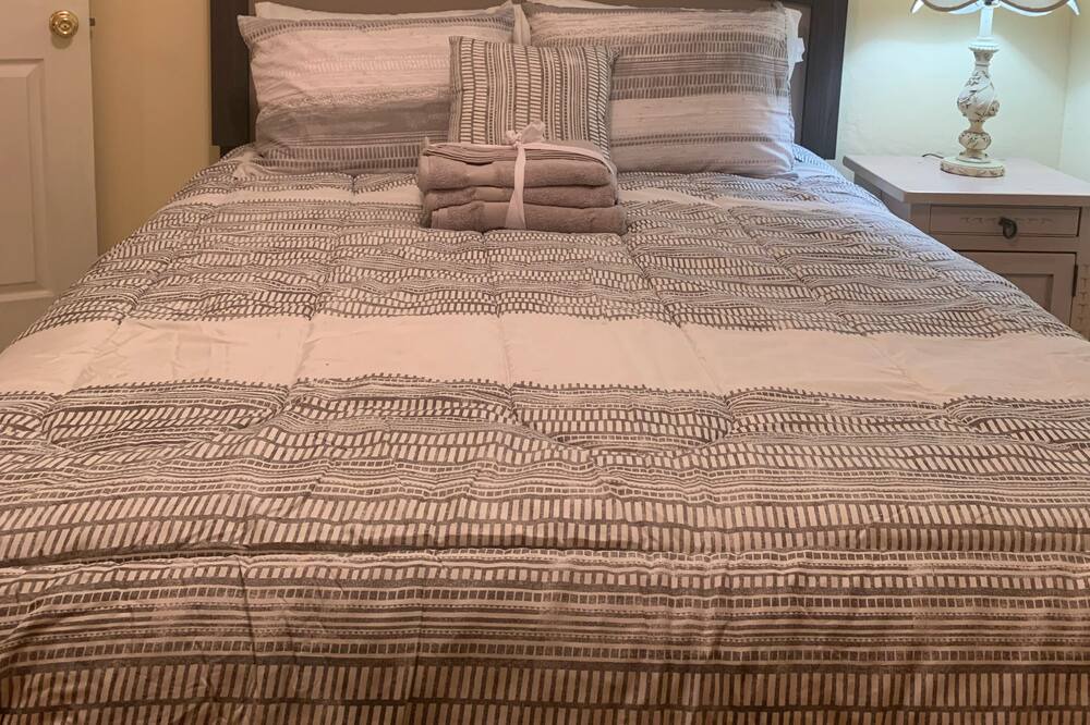 Photo of Bedroom in Albuquerque