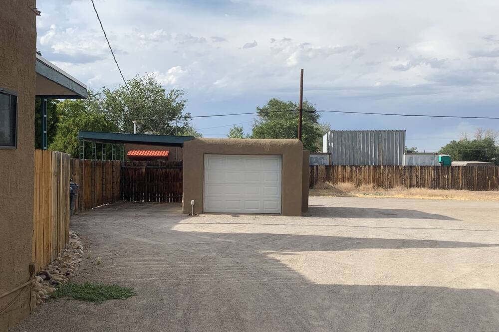 Photo of Others in Albuquerque