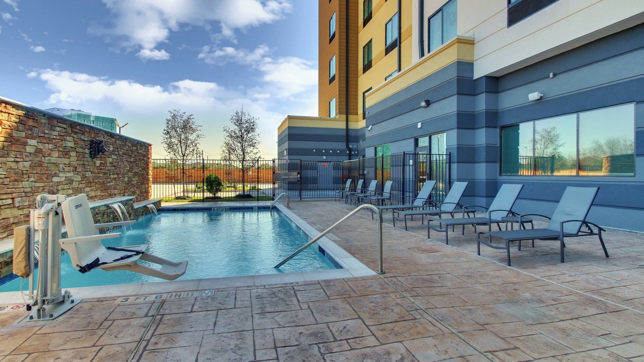 Photo of Outdoor in Garden Oaks