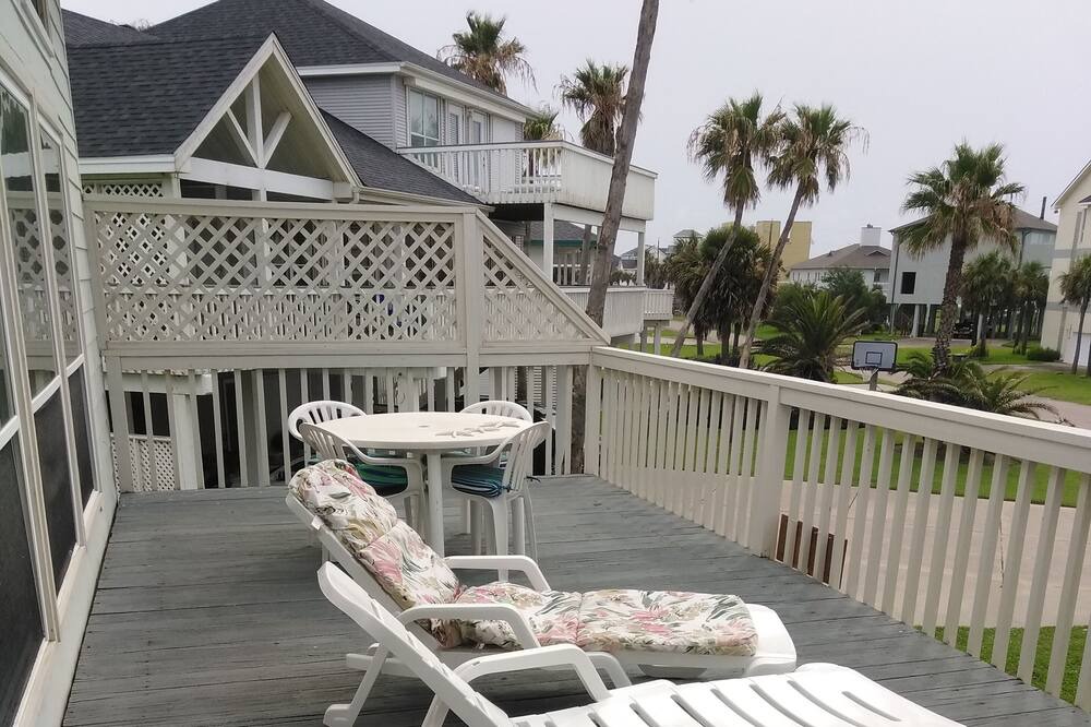 Photo of Patio Balcony in Indian Beach