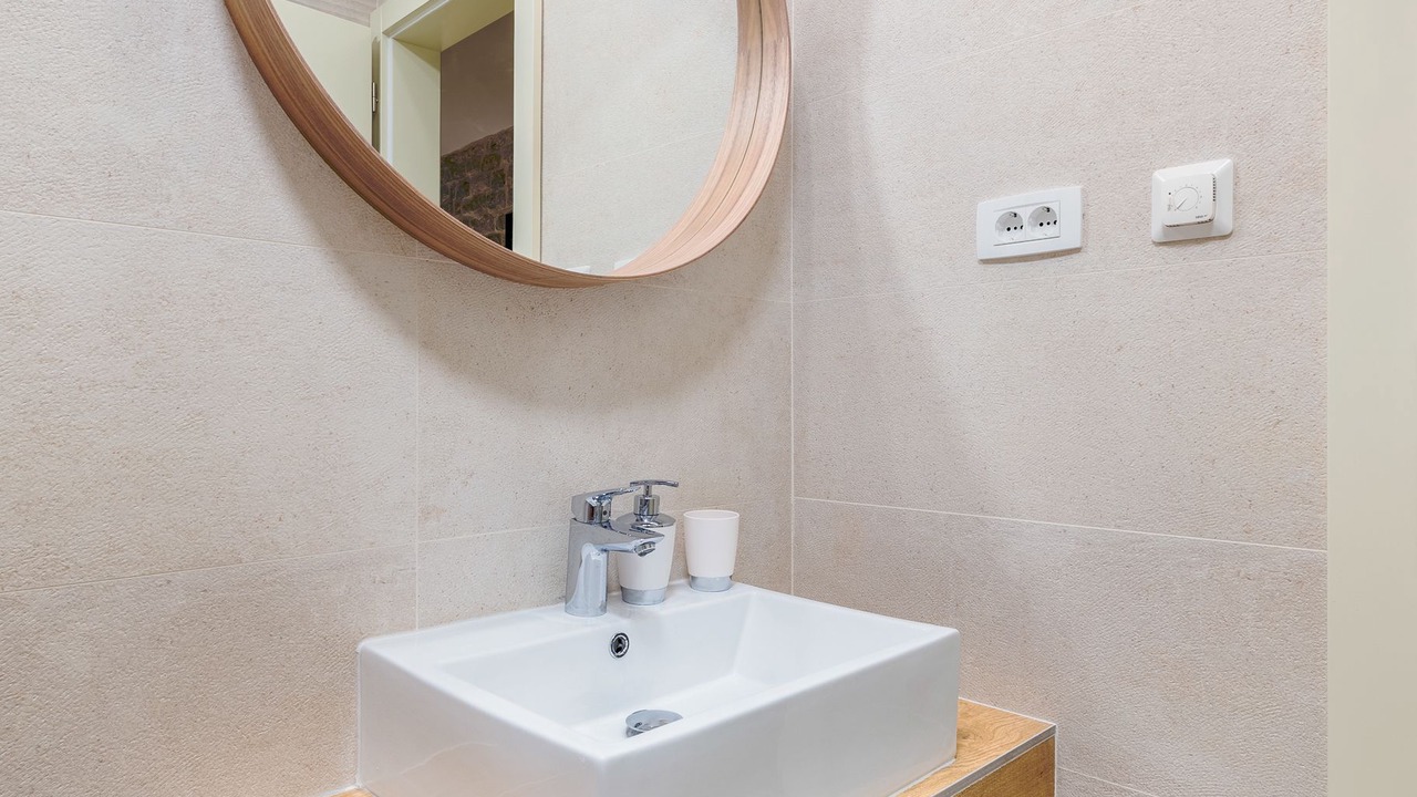 Photo of Bathroom in Grad