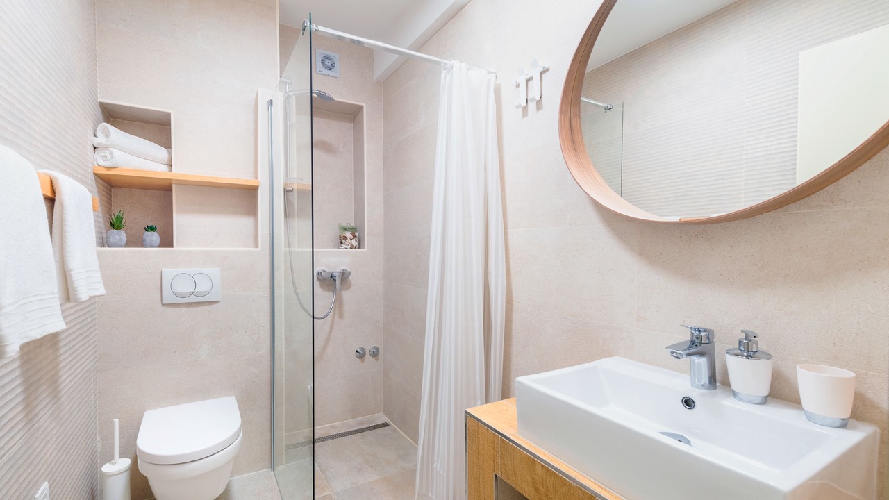 Photo of Bathroom in Grad