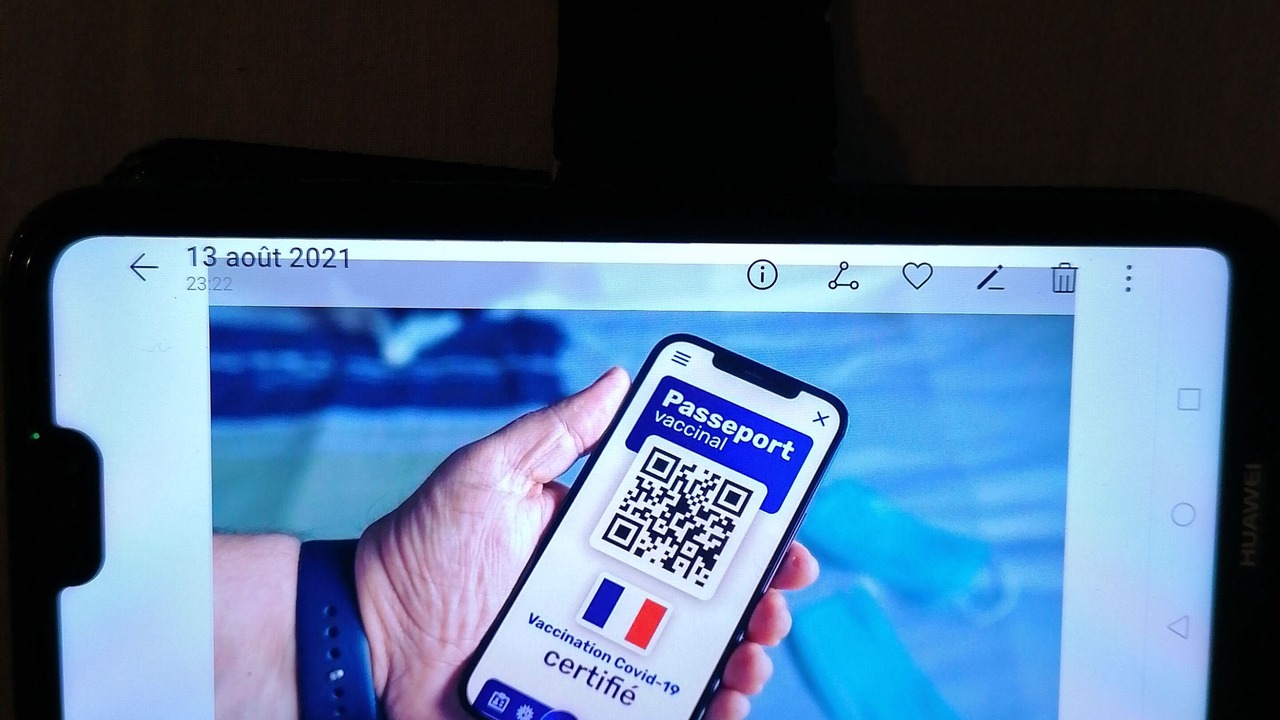 Photo of Bedroom in Saint-Corneille