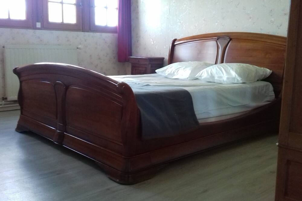 Photo of Bedroom in Bourgeauville