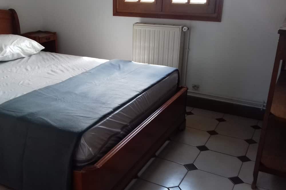 Photo of Bedroom in Bourgeauville