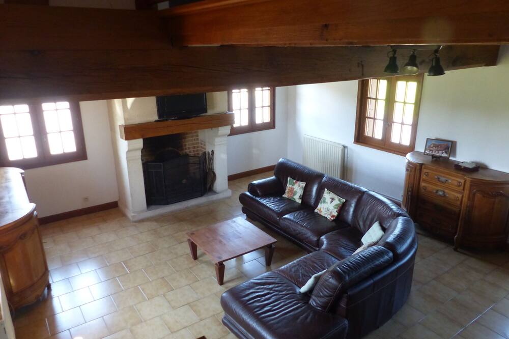 Photo of Livingroom in Bourgeauville