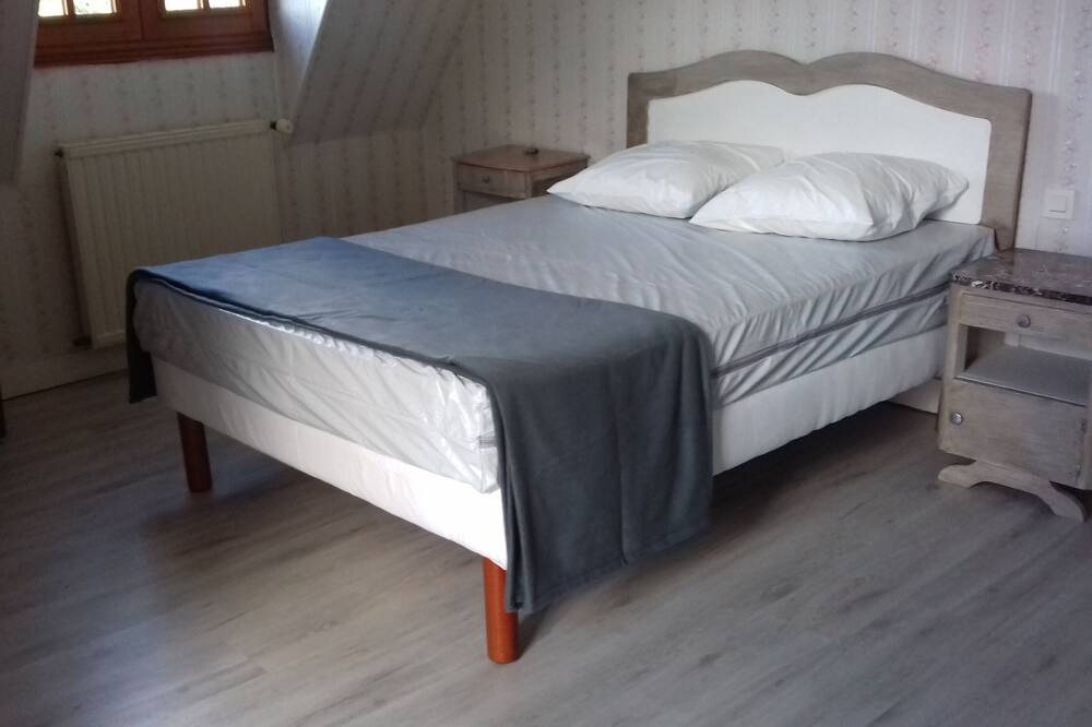 Photo of Bedroom in Bourgeauville