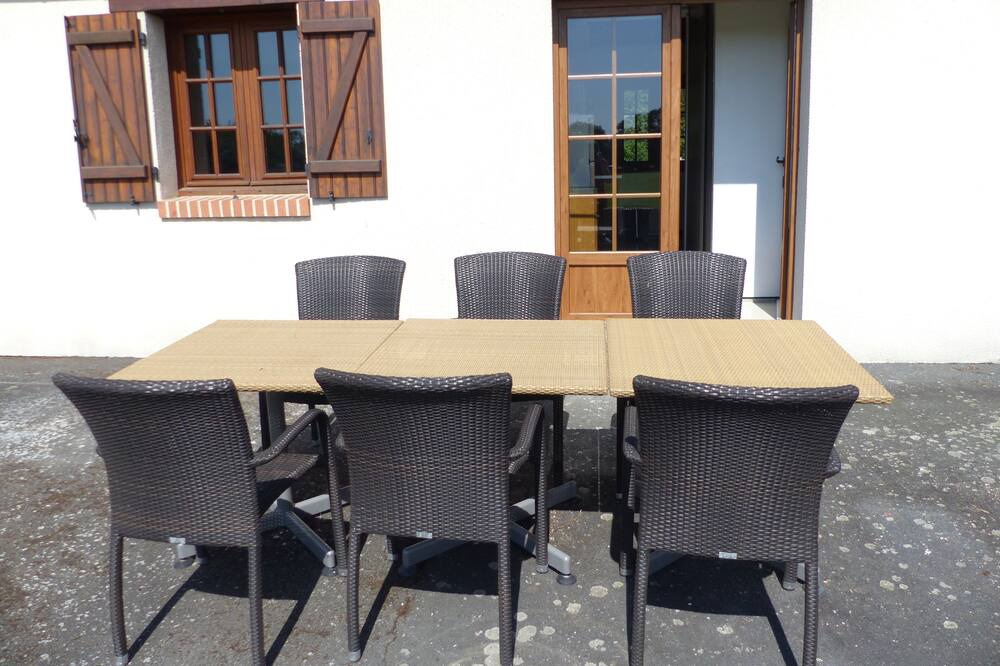 Photo of Patio Balcony in Bourgeauville