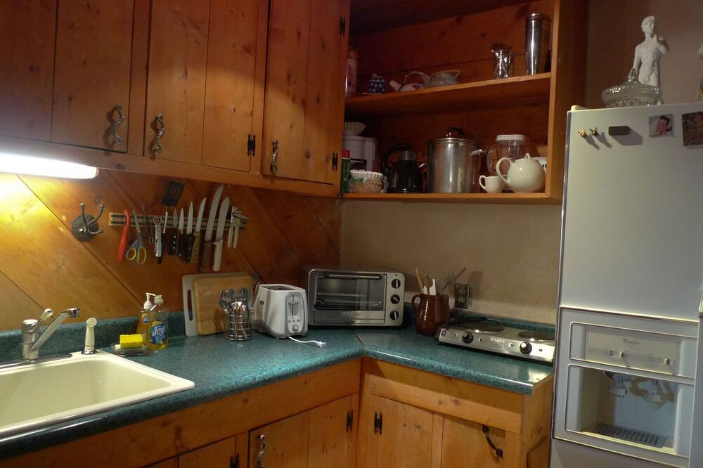 Photo of Kitchen in Bosque Farms