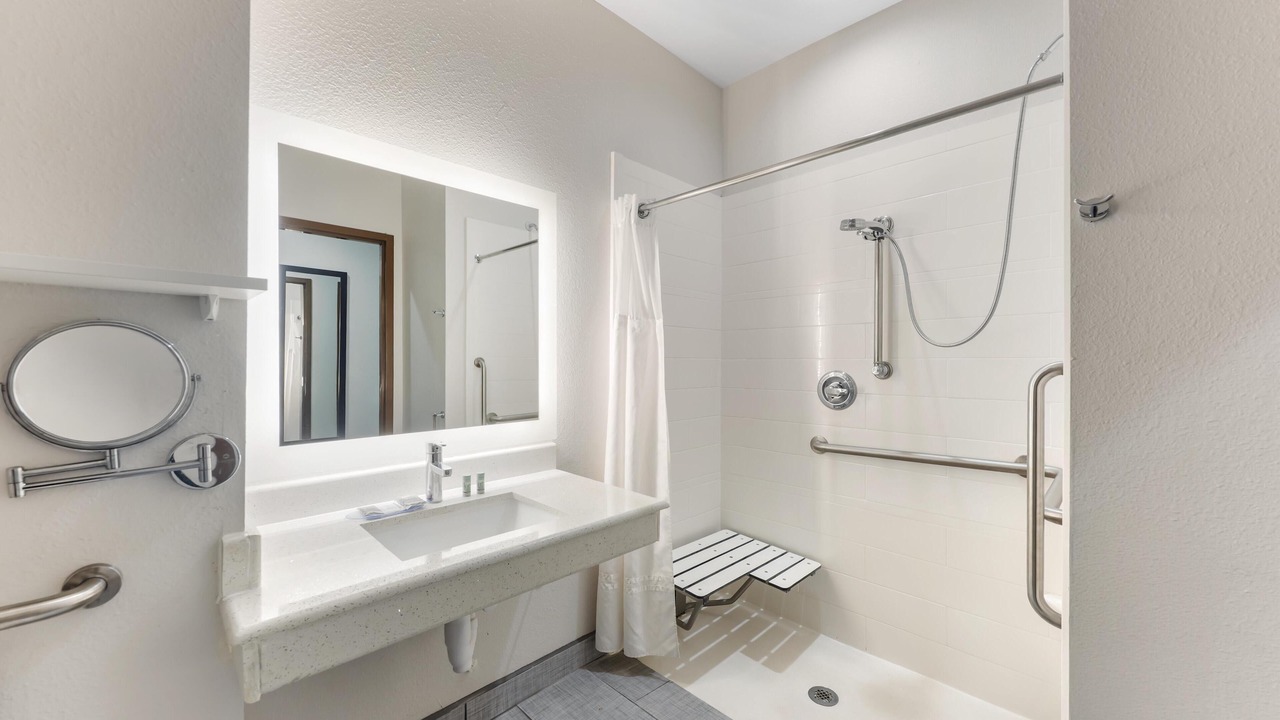 Photo of Bathroom in La Vernia