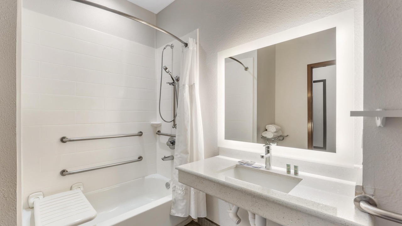 Photo of Bathroom in La Vernia