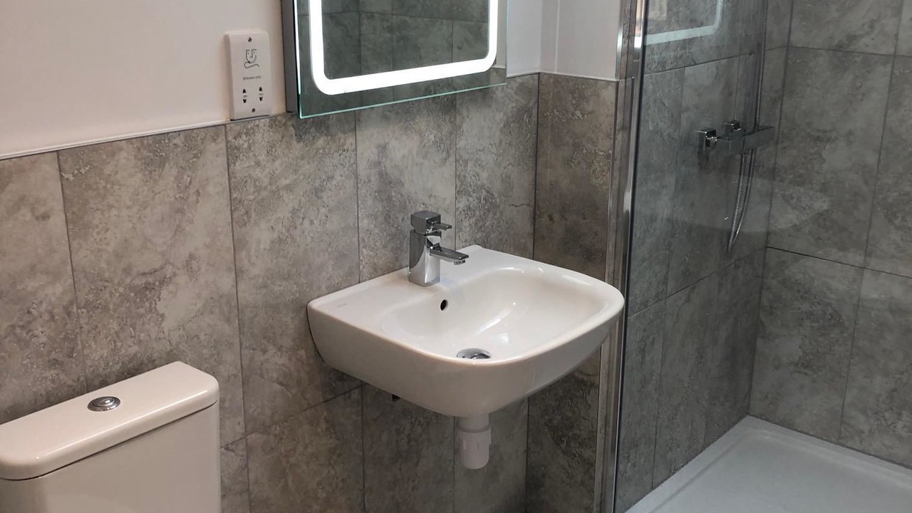 Photo of Bathroom in Woolbeding