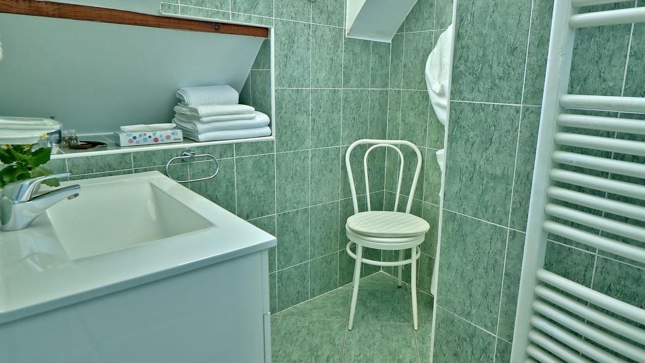 Photo of Bathroom in Saint-Ondras