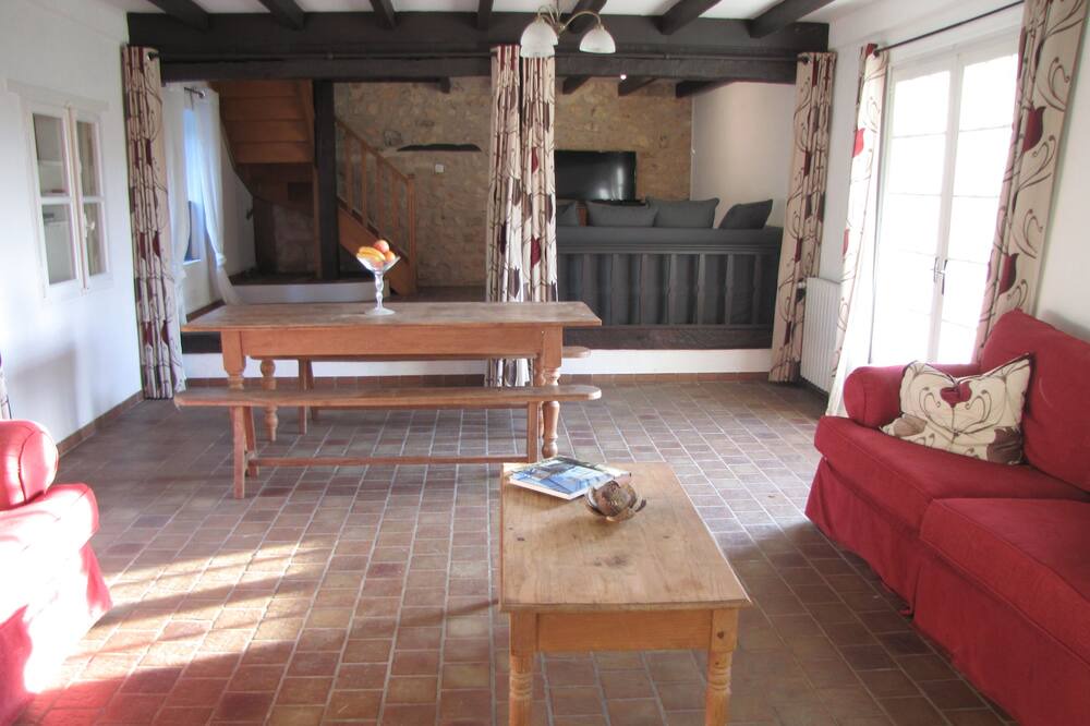 Photo of Livingroom in Feuillade