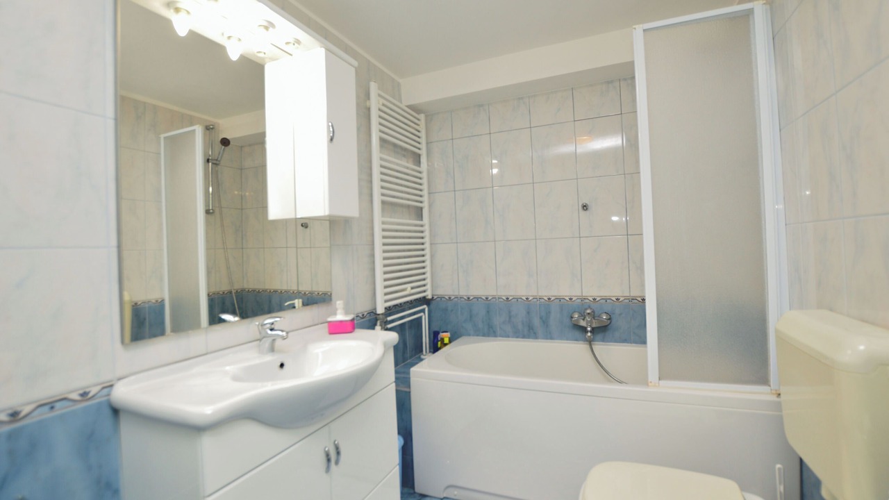 Photo of Bathroom in Sarsoni