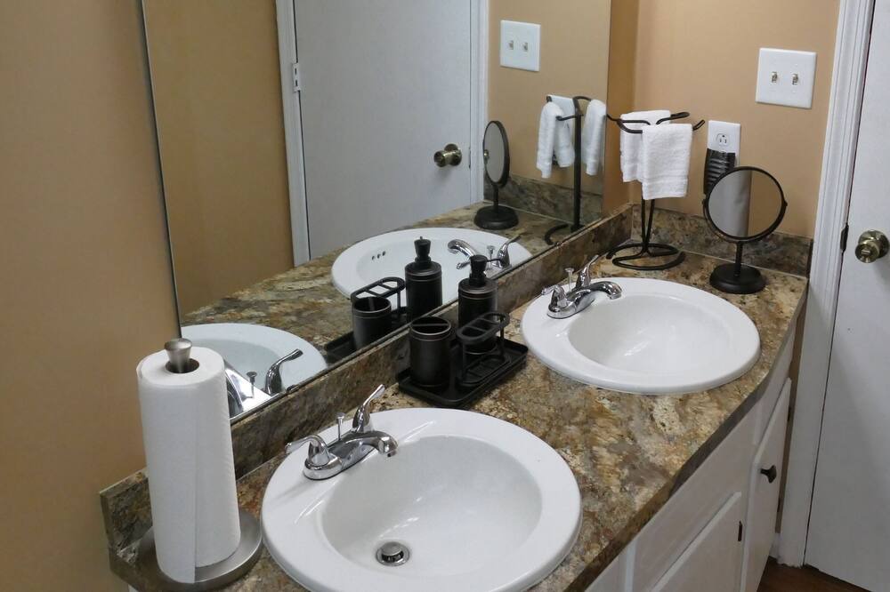 Photo of Bathroom in Brogden