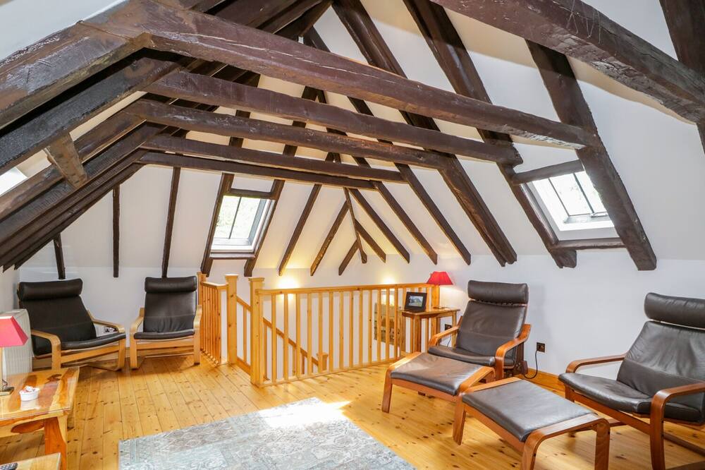 Photo of Livingroom in Hunspow