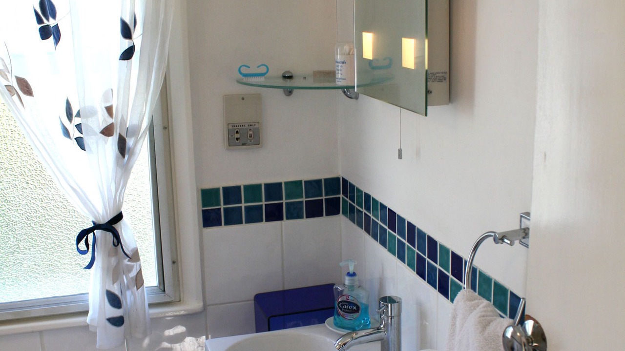Photo of Bathroom in Petham